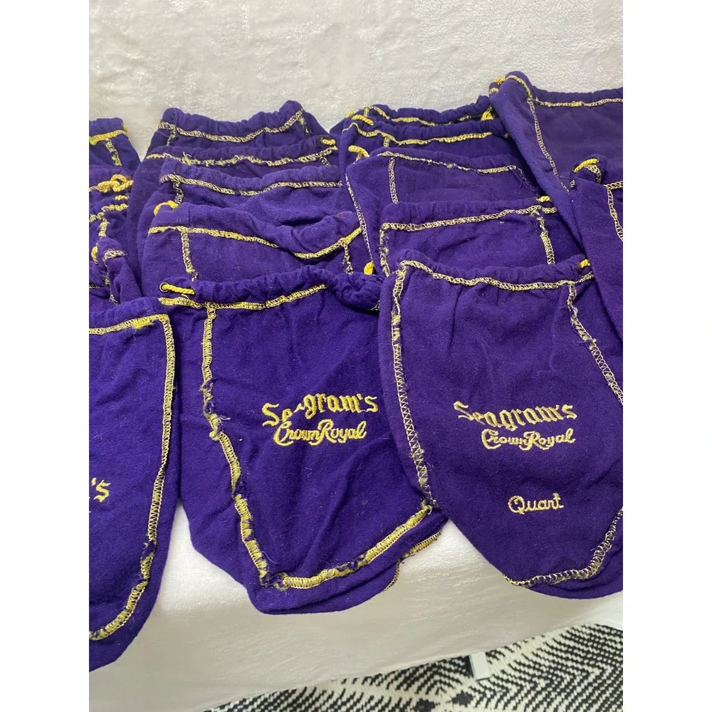 Lot of‎ 22 Seagrams Crown Royal Purple Velour Pouches